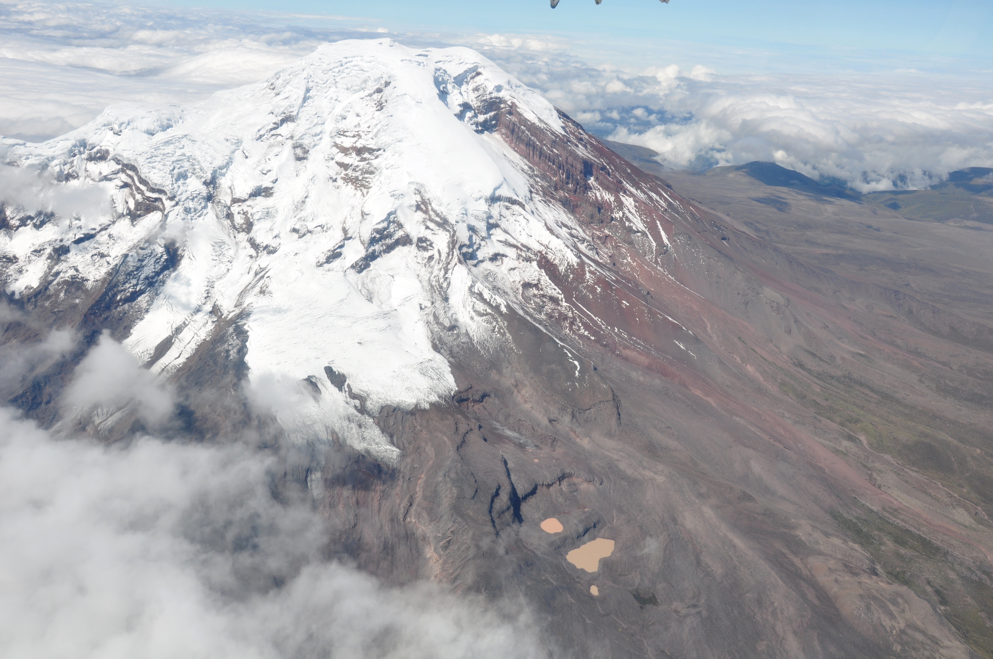 Sgr Realizo Cuarto Sobrevuelo Sobre El Nevado Chimborazo Servicio Nacional De Gestion De Riesgos Y Emergencias