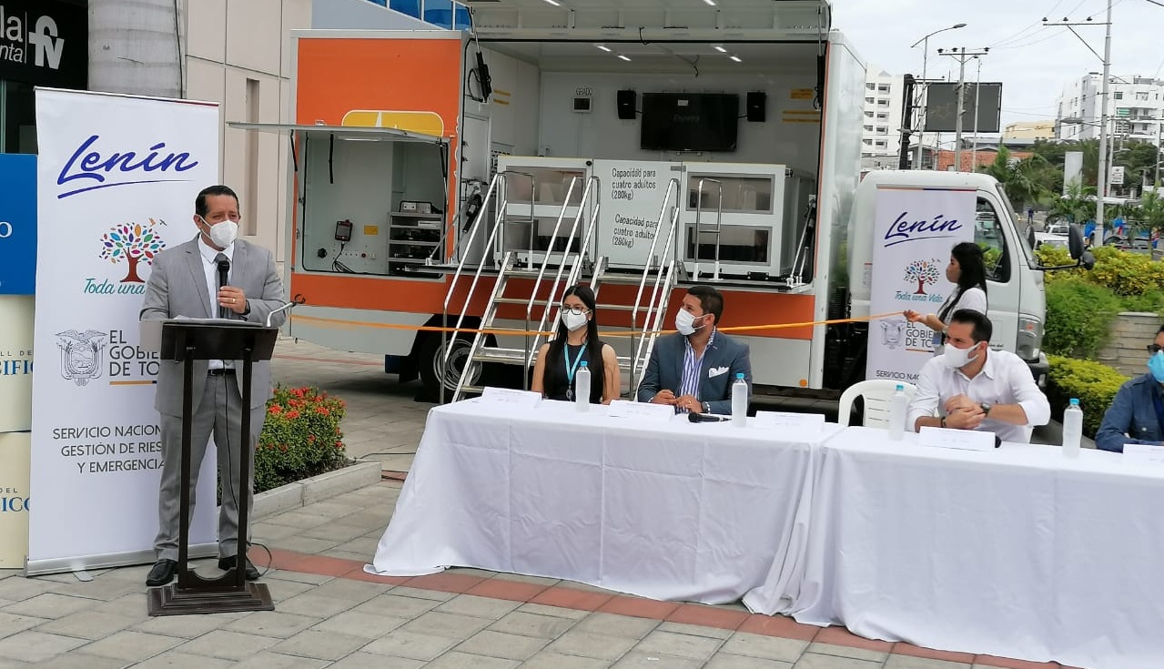 El Servicio Nacional de Gestión de Riesgos y Emergencias realizó la presentación de los vehículos Simuladores Sísmicos en Manabí